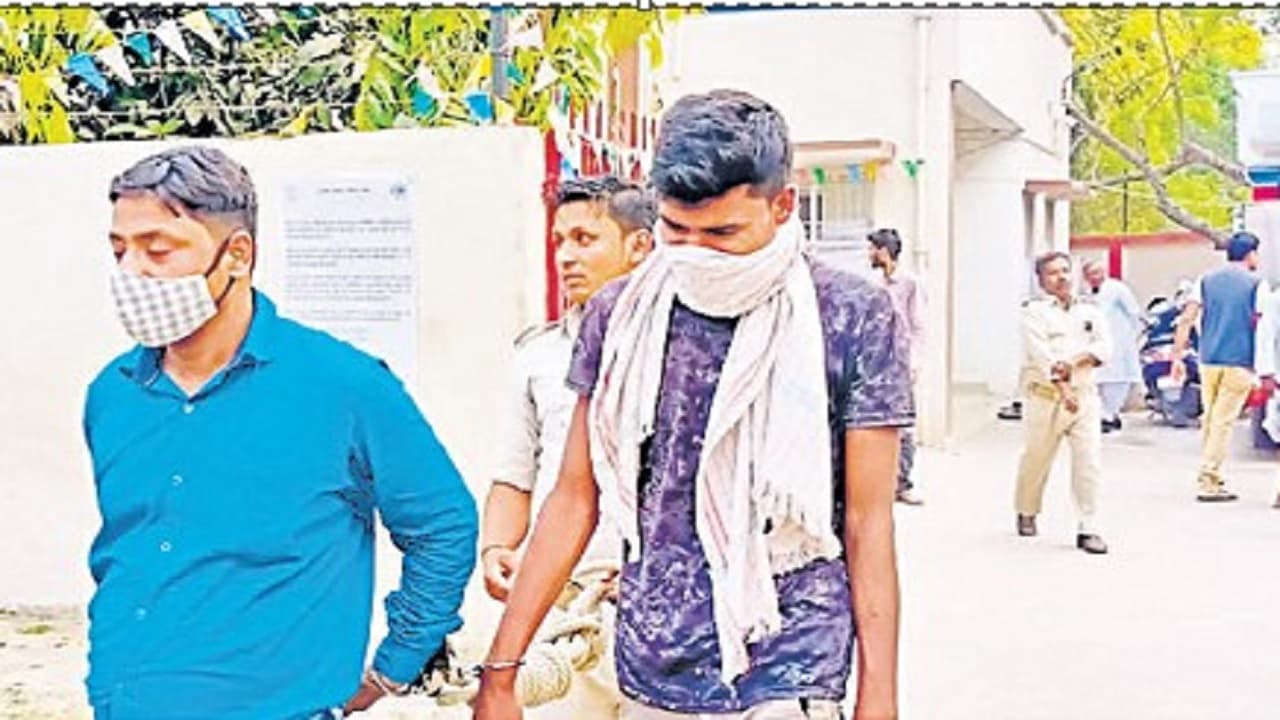 Bihar News: बिहार का शिक्षक अपने साढू को फंसाने की साजिश में खुद उलझा, चौंकाने वाले खुलासे के बाद गया जेल