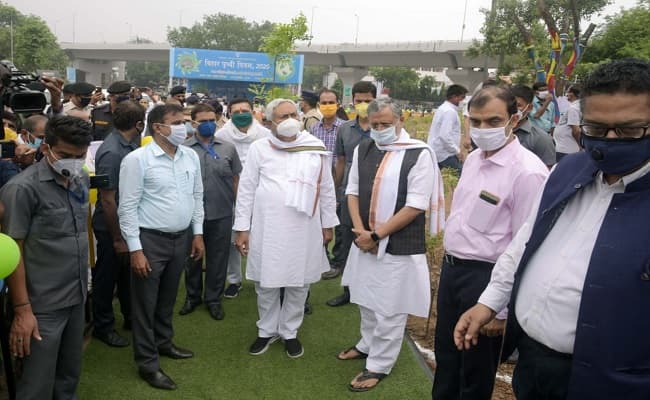 बिहार पृथ्वी दिवस : ‘मिशन 2.51 करोड़’ के तहत हुआ 3.47 करोड़ पौधारोपण : सुशील मोदी