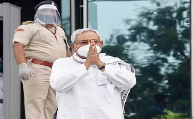 Bihar Govt formation 2020 : सोमवार को बिहार के मुख्यमंत्री के रूप में शपथ लेंगे नीतीश कुमार, बोले- विकास के लिये मिलकर करेंगे काम