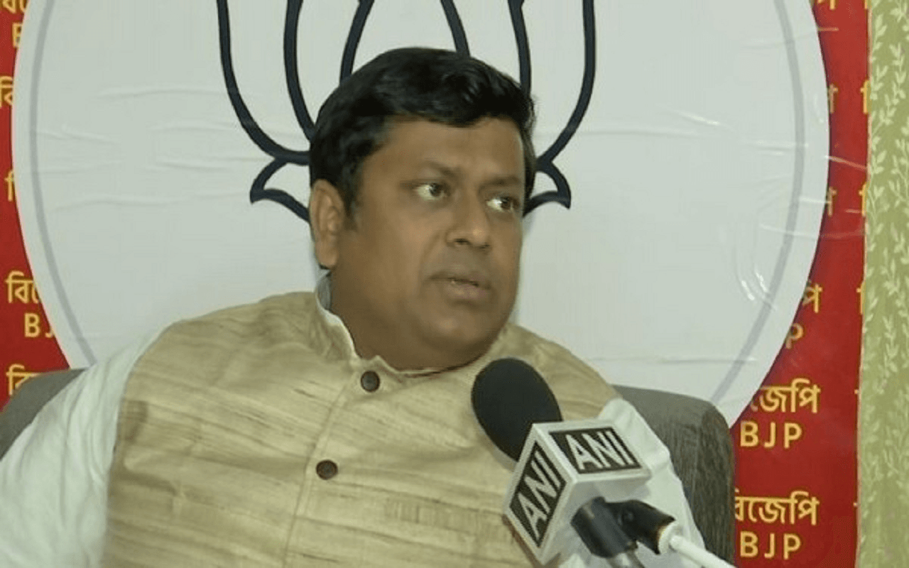 Coal Scam: ममता बनर्जी पर बीजेपी का गंभीर आरोप, कोल घोटाले में गिरफ्तार व्यवसायी का परिवार से जोड़ा संबंध