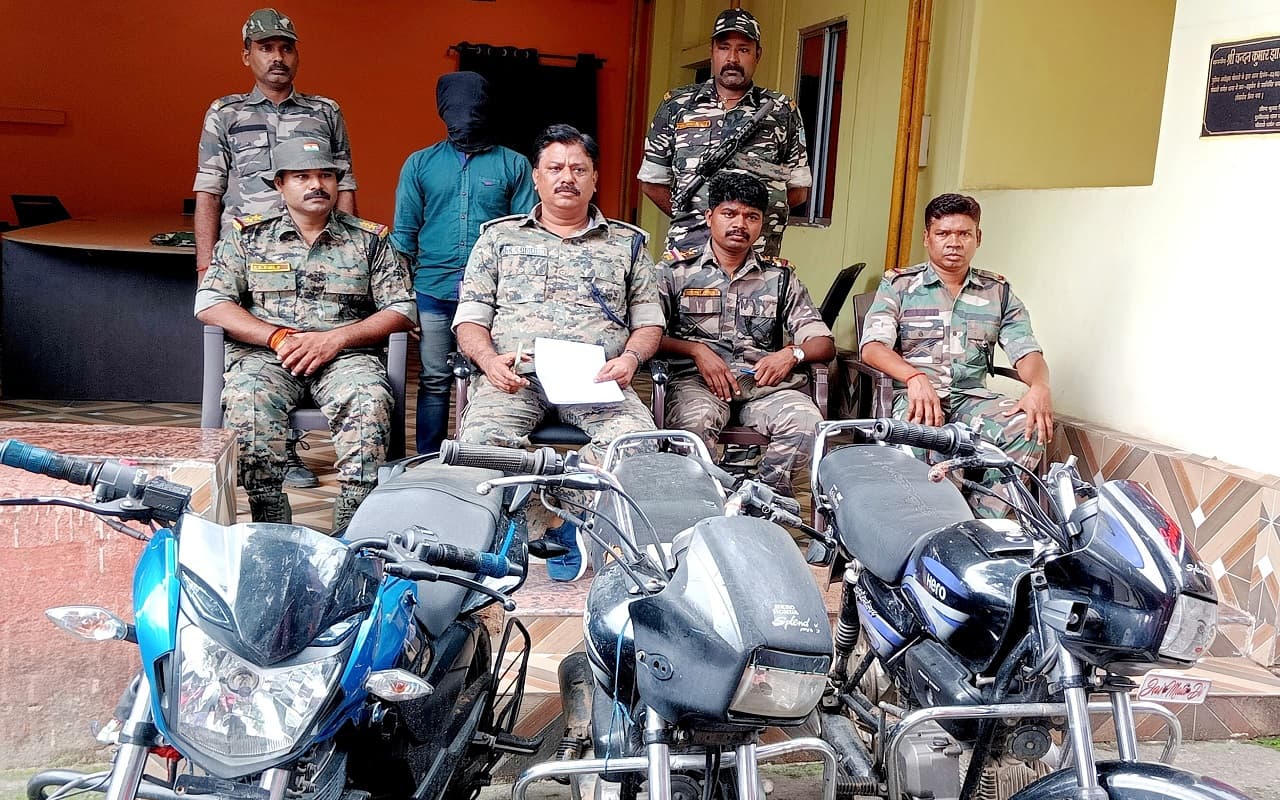 Jharkhand Crime News : बोकारो थर्मल पुलिस को मिली कामयाबी, तीन बाइक बरामद, आरोपी को भेजा जेल