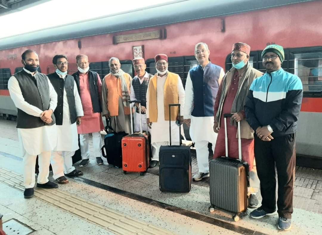 West Bengal Election 2021: मिशन बंगाल फतह करने के लिए बिहार BJP नेताओं को मिला टास्क, आठ लोकसभा क्षेत्रों के संयोजन की मिली जिम्मेदारी West Bengal Election 2021: मिशन बंगाल फतह करने के लिए बिहार BJP नेताओं को मिला टास्क, आठ लोकसभा क्षेत्रों के संयोजन की मिली जिम्मेदारी