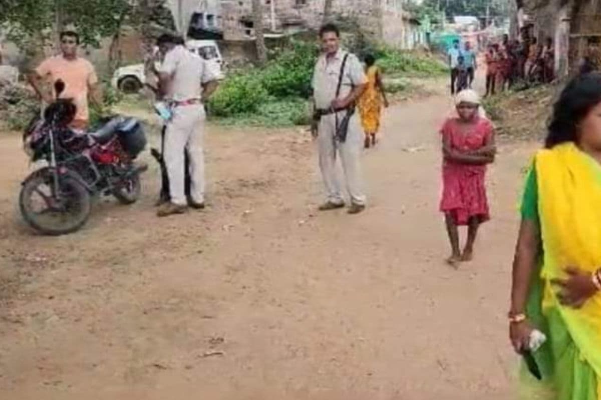 बाकुंडा : तृणमूल के झंडे फाड़ने के बहाने भाजपा विधायक के चार रिश्तेदारों की पिटाई