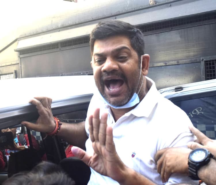 Drugs Case में बीजेपी नेता राकेश सिंह को झटका, कोर्ट ने 1 मार्च तक पुलिस हिरासत में भेजा