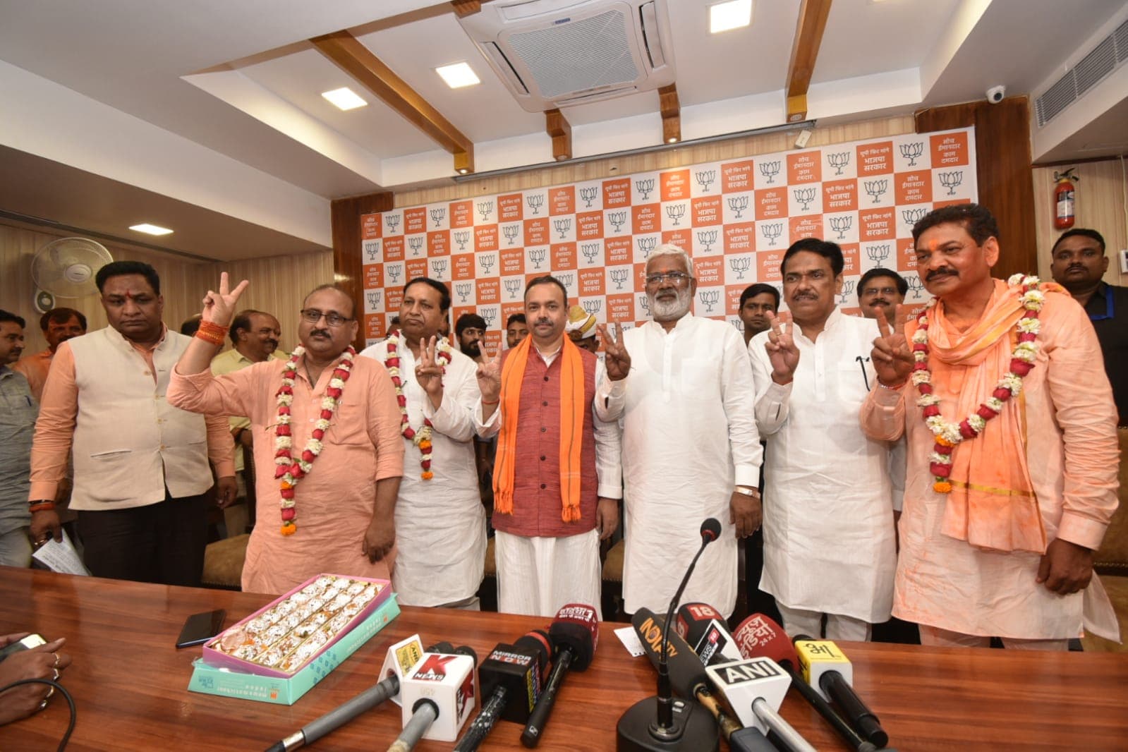 UP MLC Election Result 2022: बीजेपी को पहली बार उच्च सदन में बहुमत, 100 सदस्य वाले उच्च सदन में 68 सीटें