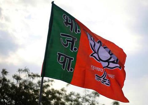 UP Panchayat Chunav 2021 : पंचायत चुनाव में भाजपा ने झोंकी ताकत, लेकिन चुनाव नहीं लड़ पायेंगे ये हजारों कार्यकर्ता...