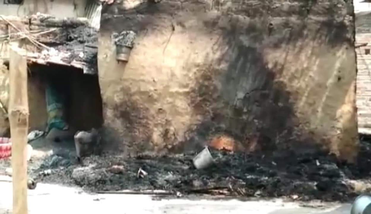 बीरभूम हिंसा मामले में बड़ा खुलासा : टीएमसी नेता अनारुल हुसैन के इशारे पर आजाद शेख ने घरों में लगाई आग