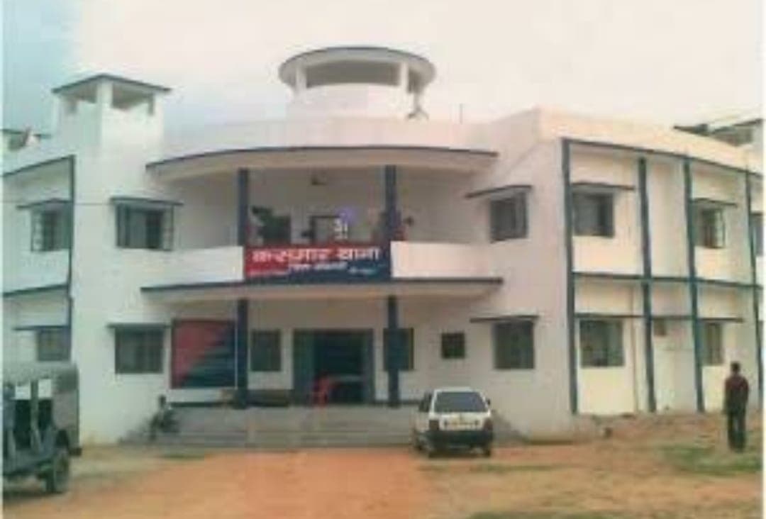 झारखंड की दो युवतियों में समलैंगिक संबंध का मामला पहुंचा थाना, नाबालिग के पिता ने युवती पर लगाया ये गंभीर आरोप