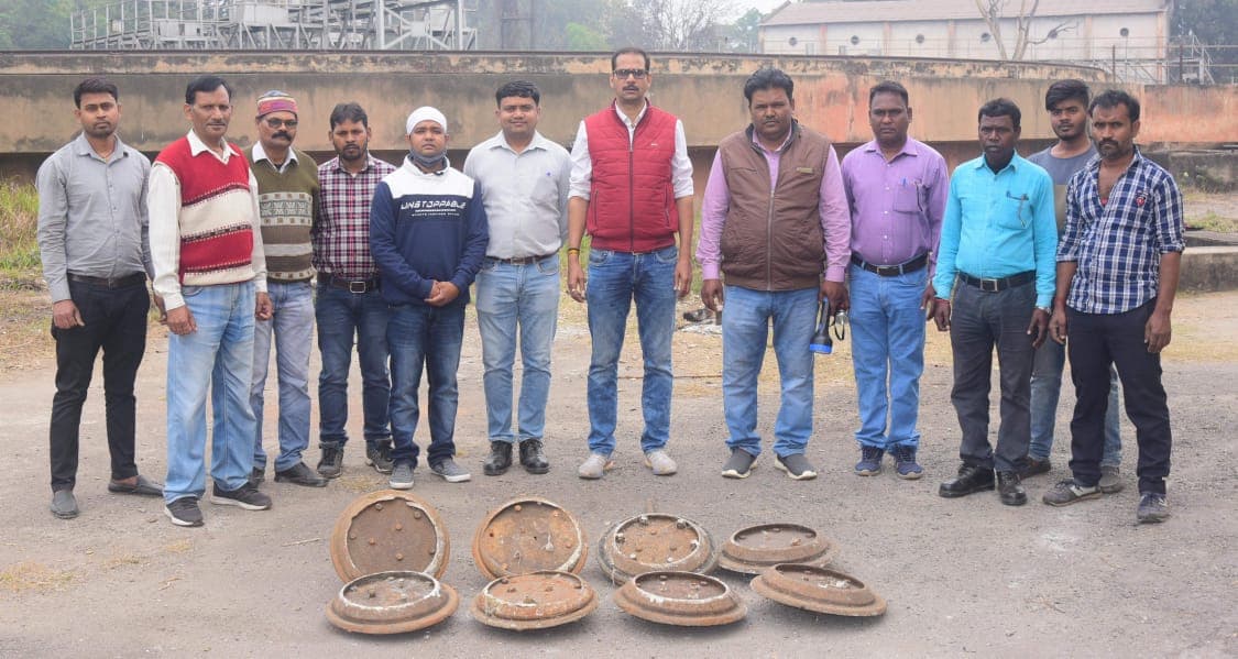 Jharkhand News : बीएसएल के इंजीनियरों और टेक्नीशियनों की टीम ने ऐसे रोकी पानी की बर्बादी