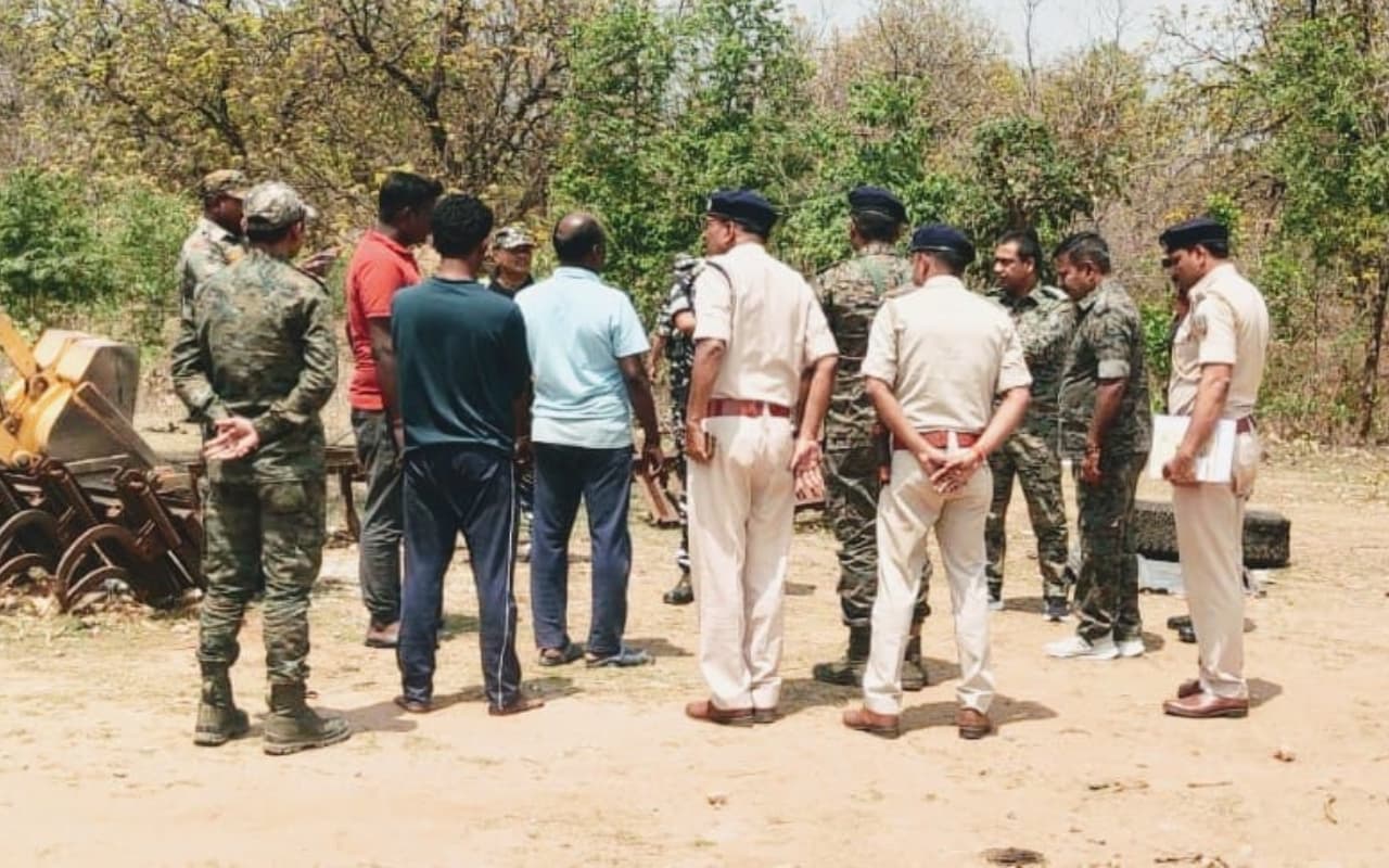 Bihar Crime: मोतिहारी शहर में साधु के वेश में घूम रहे बदमाश, झांसा देकर महिला का उड़ाया चेन