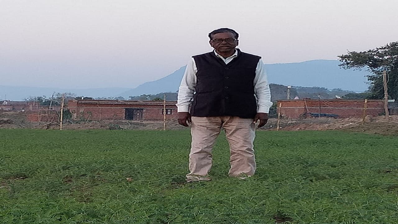 Jharkhand News: बंजर जमीन में छायी हरियाली, चना की खेती से किसान लोकनाथ बन रहे आत्मनिर्भर, ये है परेशानी