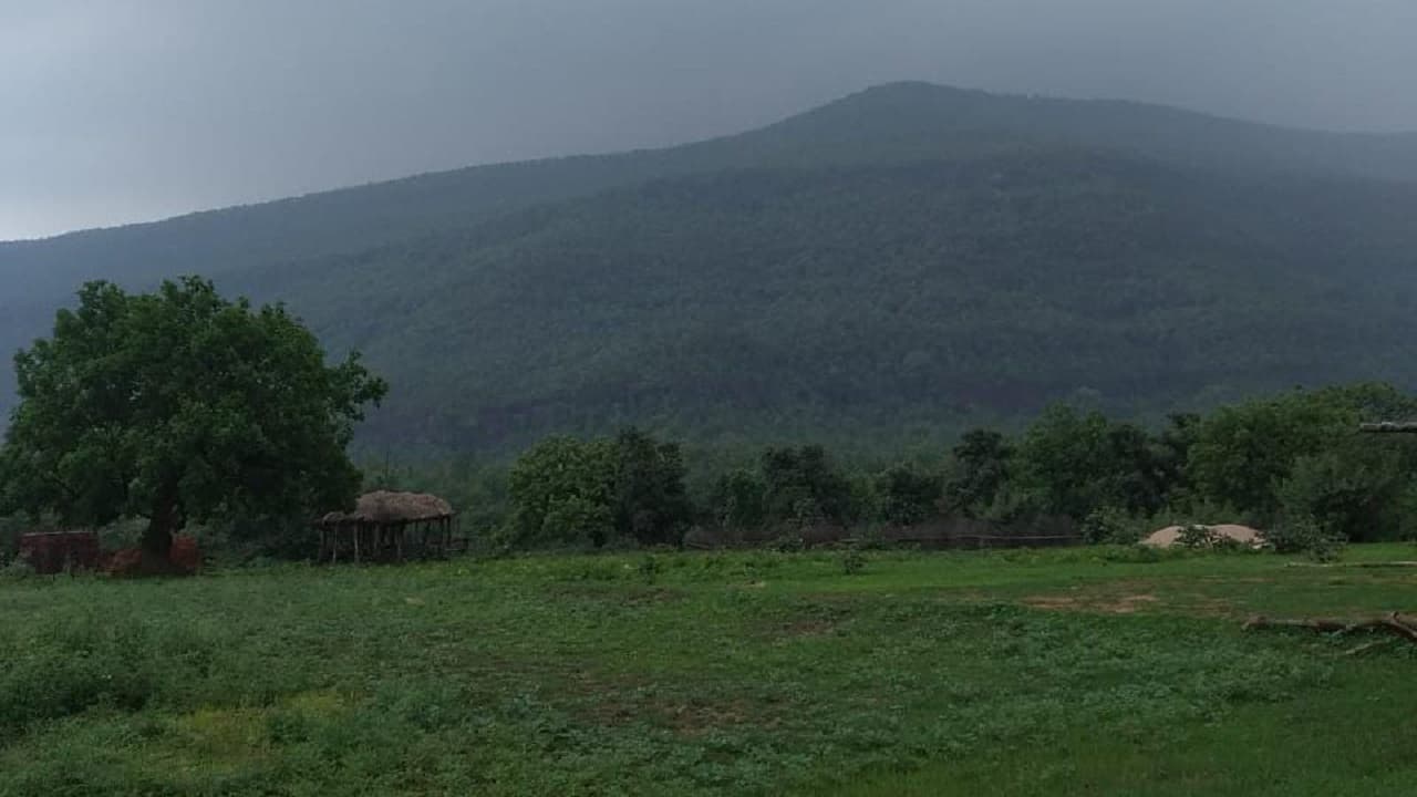 संतालियों के धार्मिक स्थल लुगु पहाड़ को संरक्षित करने का फैसला, नहीं लगेगा पावर प्लांट