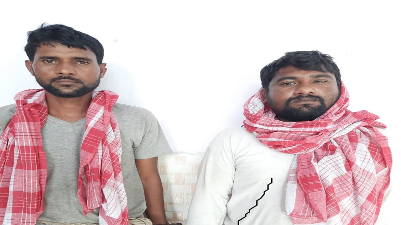 Jharkhand News: नक्सलियों के खिलाफ पुलिस को मिली सफलता, हथियार के साथ दो उग्रवादी गिरफ्तार