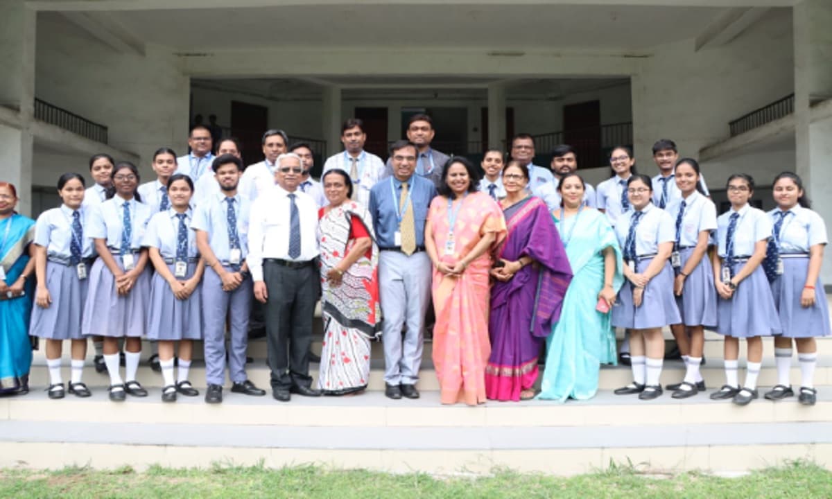 CBSE 12th Result 2022: आयुष, नेहा और आद्या बनें बोकारो जिला टॉपर, ये है टॉप 5 छात्रों की सूची