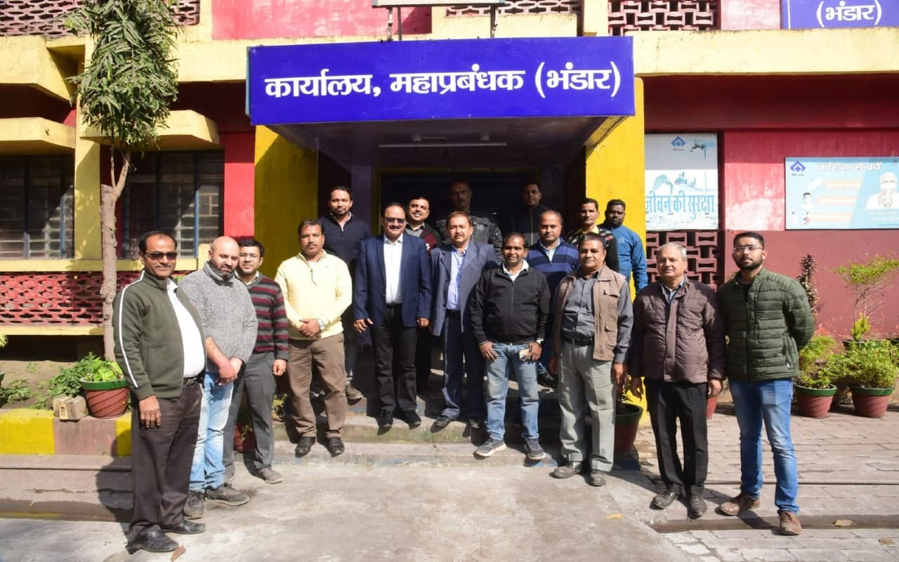 BSL के स्टोर्स विभाग ने रेल वैगन खाली करने में बनाया कीर्तिमान, अधिकारियों और कर्मियों का रहा अहम योगदान