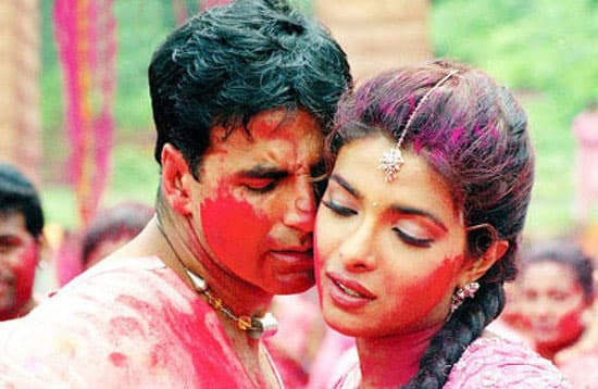 Holi Song Latest Bollywood/Bhojpuri: होली खेले नंदलाल . . . रंगों के त्योहार पर इन रंगीन गानों से मचाएं धमाल