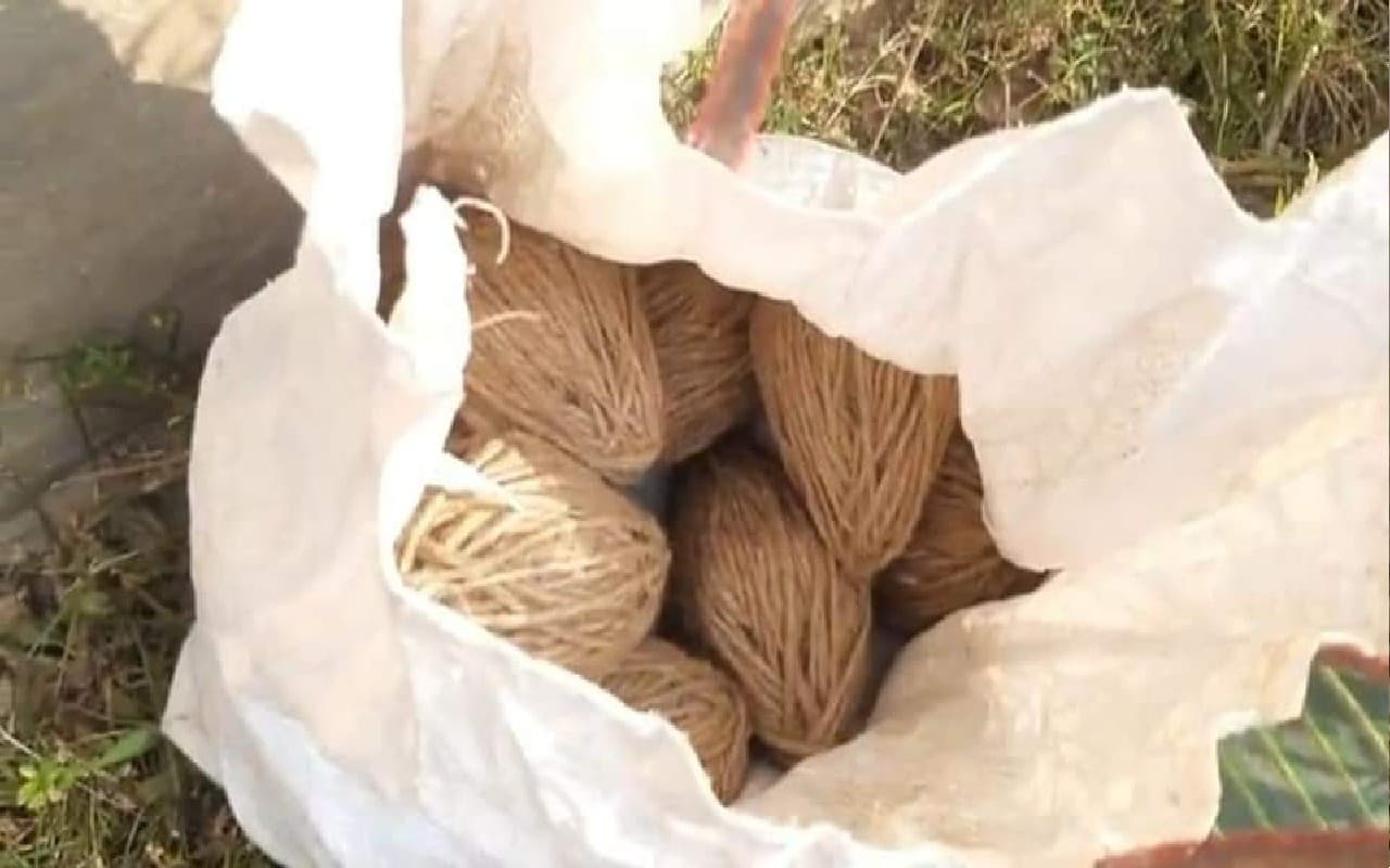घर में रखे बम को बॉल समझ कर खेलने के दौरान विस्फोट, दो बच्चे हुए घायल
