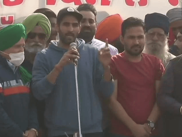 Kisan Andolan New: किसान आंदोलन में पहुंचे बॉक्सर विजेंदर सिंह का बड़ा ऐलान, कहा- कृषि कानून वापस नहीं लिए तो लौटा दूंगा खेल रत्न