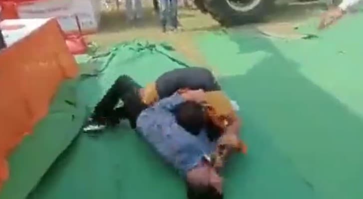 BJP नेता पंकज दीक्षित ने खोया आपा, कैंसर पीड़ित को सरेआम जमीन पर पटक-पटक कर पीटा, VIDEO वायरल, जानें मामला