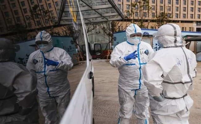 लॉकडाउन की वजह से भारत में फंसे डॉक्टर मिश्रा अस्पताल में अपनी सेवाएं देने ब्रिटेन लौटे