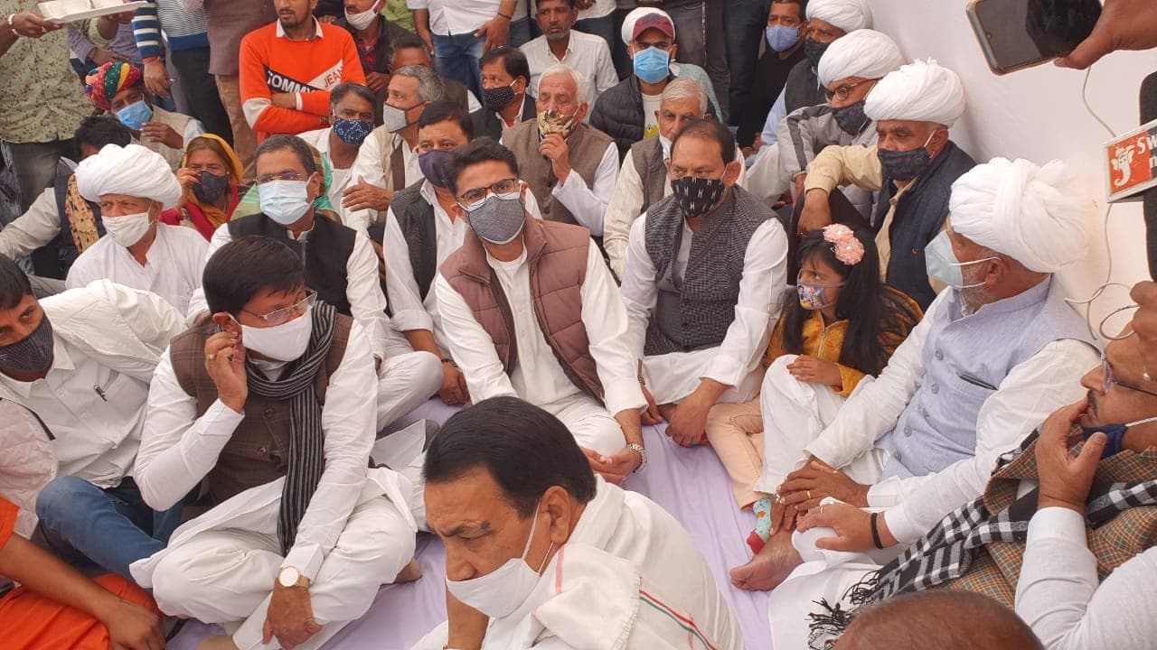 Rajasthan Cabinet Vistar : गहलोत कैबिनेट विस्तार से पहले राजस्थान में दिखा नया समीकरण? सचिन पायलट-रघु शर्मा एक साथ दिखें