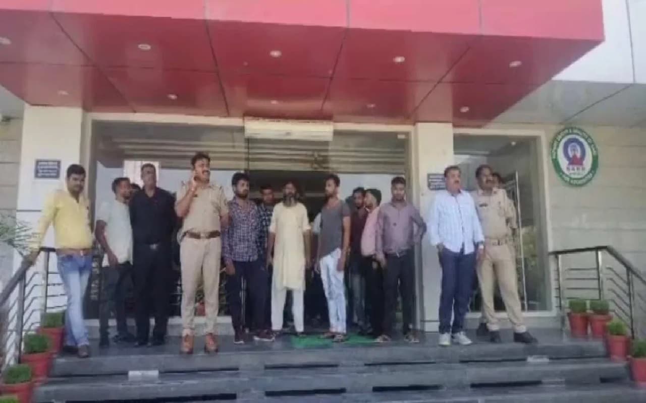 बरेली के निजी अस्पताल में उत्तराखंड के मेडिकल संचालक की मौत, परिजनों ने किया हंगामा, इलाज में लापरवाही का आरोप