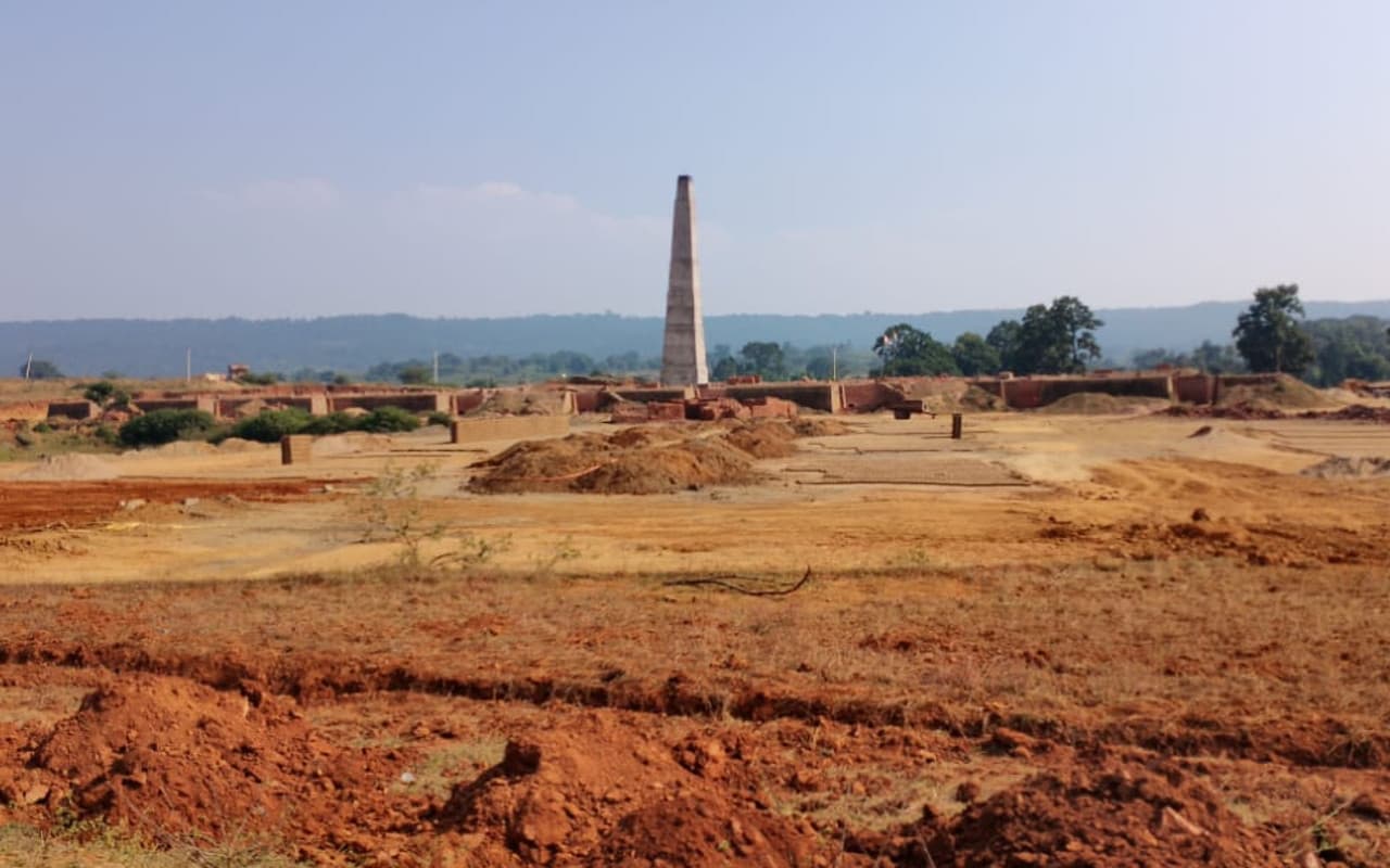 जहानाबाद के ईंट भट्ठा संचालकों की बढ़ी मुसीबत, रॉयल्टी टैक्स जमा नहीं करने पर ईंटों की बिक्री पर लगी रोक