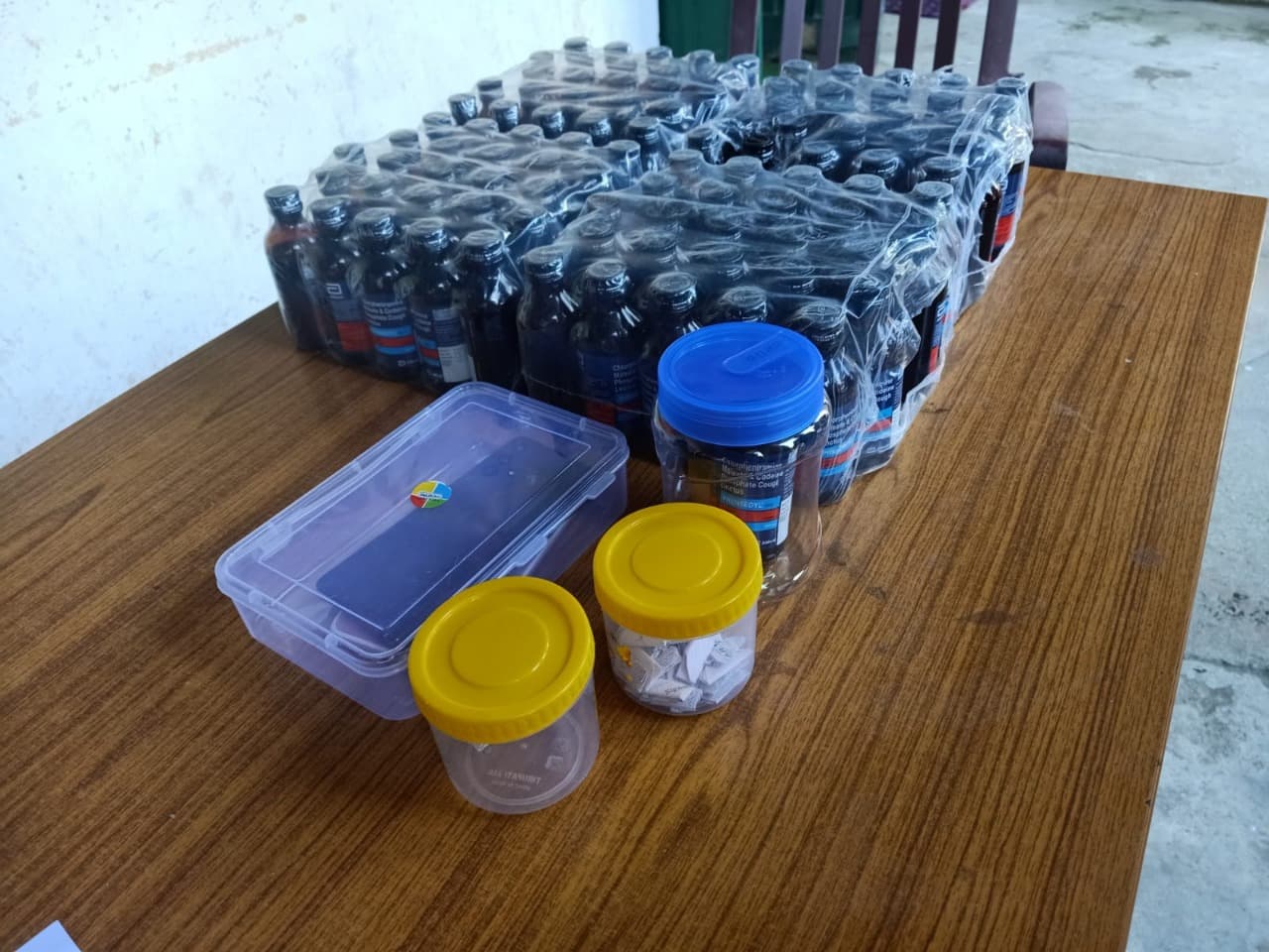 Jharkhand News: झारखंड के हजारीबाग से ब्राउन शुगर व प्रतिबंधित कफ सीरप के साथ 2 कारोबारी अरेस्ट