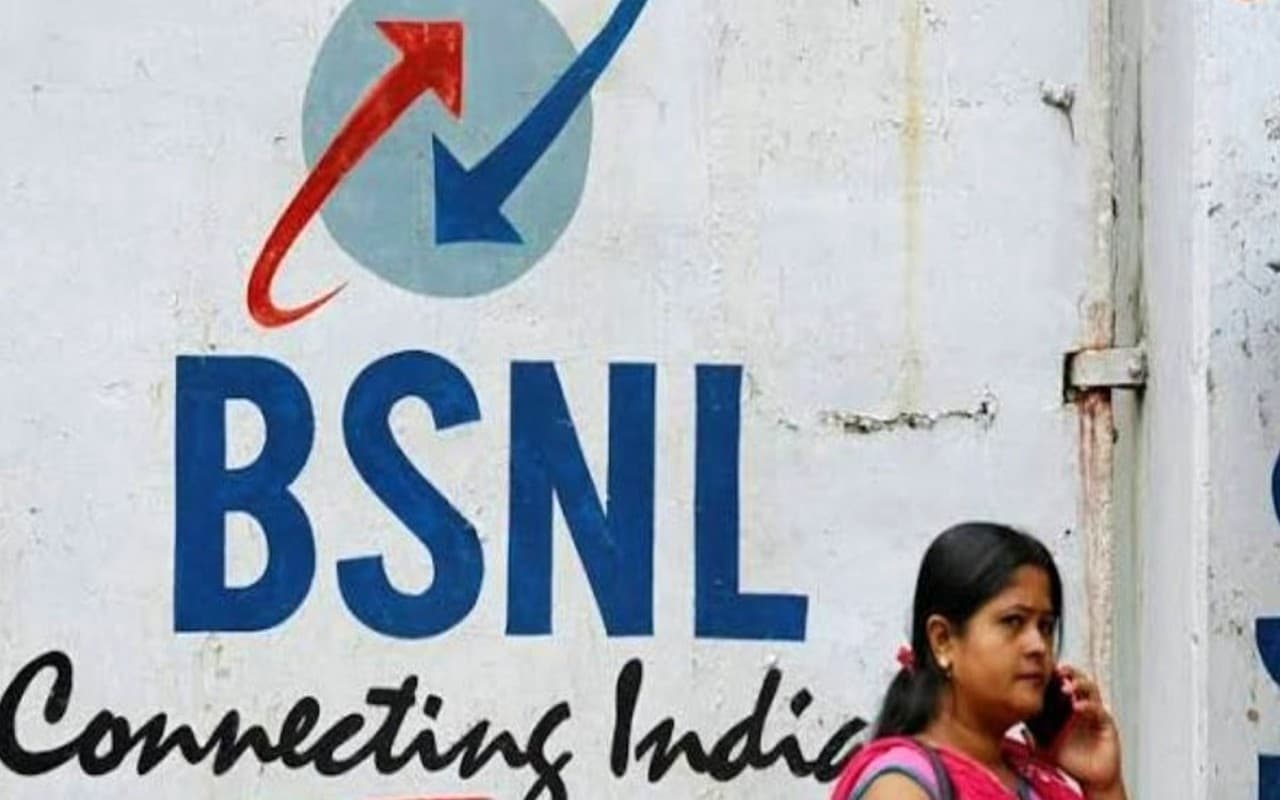 BSNL के इस प्लान में आपको मिलेगी सालभर से भी ज्यादा की वैलिडिटी, साथ में डेटा और कॉलिंग बेनिफिट्स भी