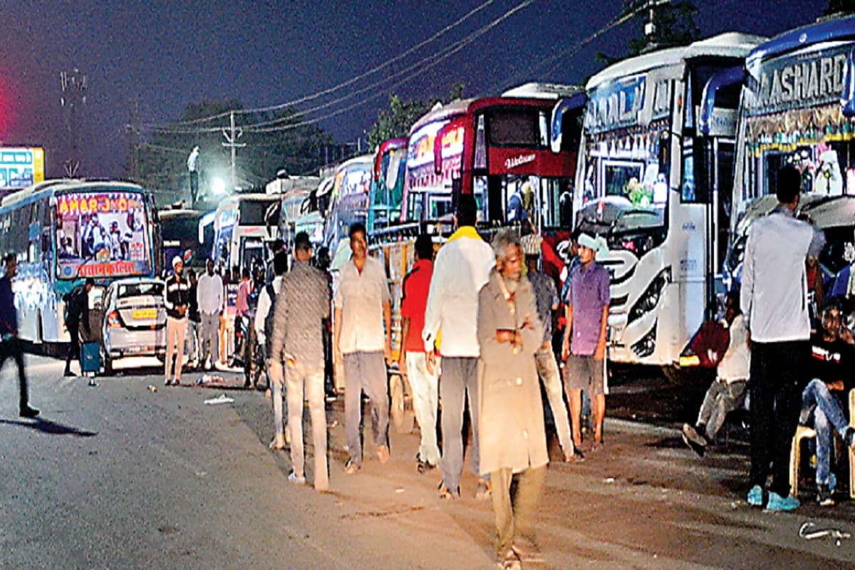 छठ में झारखंड से बिहार जाने वाली बसें फुल, लेकिन वापसी में नहीं मिल रहे यात्री