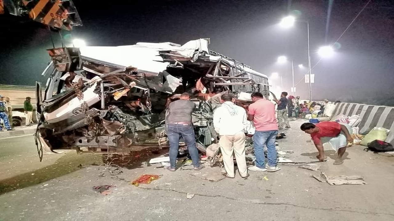 Bihar News: हाजीपुर में मजदूरों से भरी बस की ट्रक से जोरदार टक्कर, दो लोगों की मौत, दर्जनों जख्मी