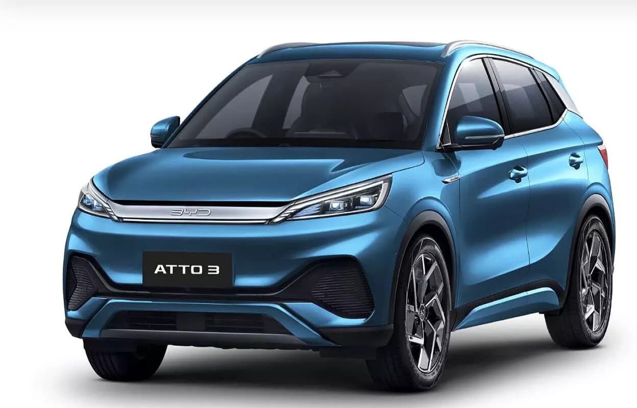 BYD Atto 3 EV भारत में लॉन्च, सिंगल चार्ज में देगी 521 किलोमीटर की रेंज, जानें फीचर्स की डिटेल्स