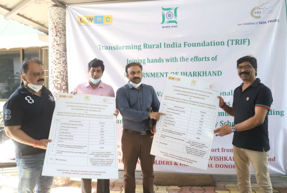 टाटा ट्रस्ट के उपक्रम टीआरआईएफ ने झारखंड सरकार को दिये 2 करोड़ के मेडिकल उपकरण