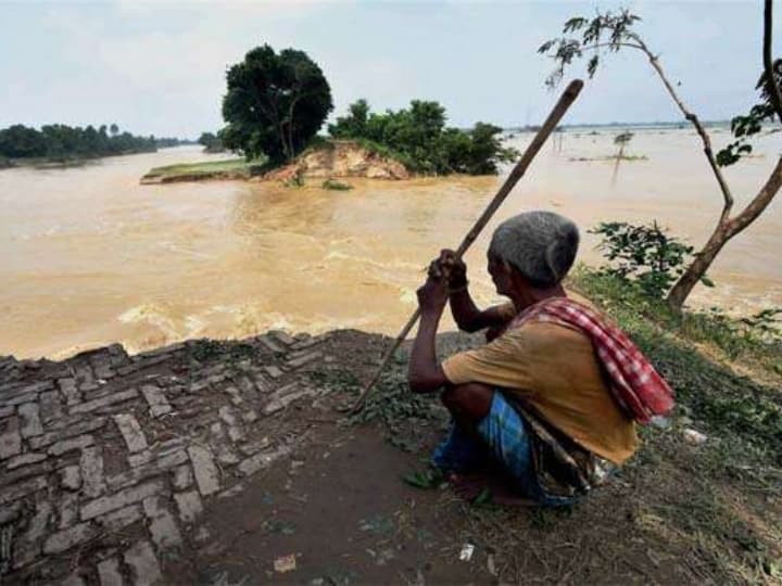 बेतिया बाढ़: खतरे में कई गांवों का अस्तित्व, गंडक में हो सकते हैं समाहित