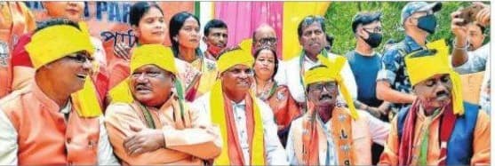 Bengal Election 2021: भाजपा प्रत्याशी के समर्थन में बानरहाट पहुंची बिरसा मुंडा-सिद्धू कानू स्वाभिमान यात्रा