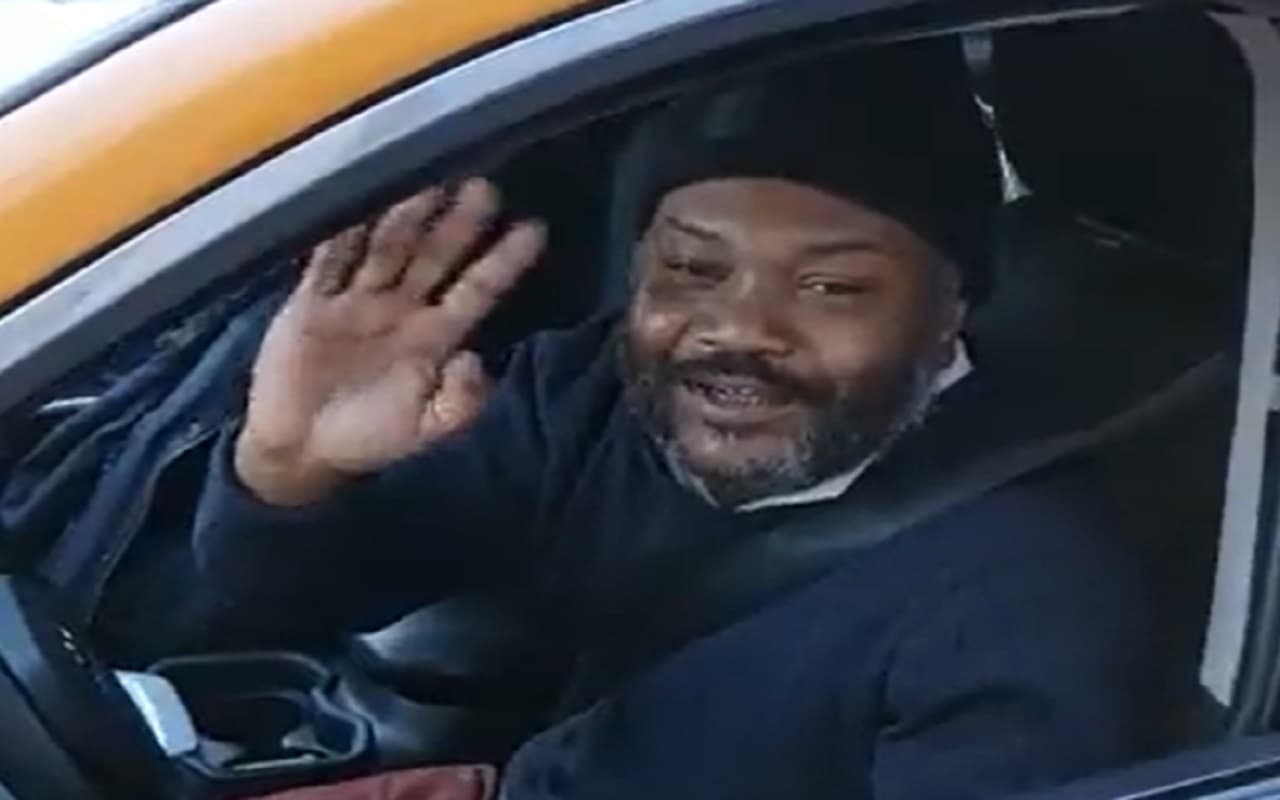 आनंद महिंद्रा ने ट्वीट किया न्यूयॉर्क के कैब ड्राइवर का वीडियो, देखें भारतीयों के लिए क्या है संदेश?