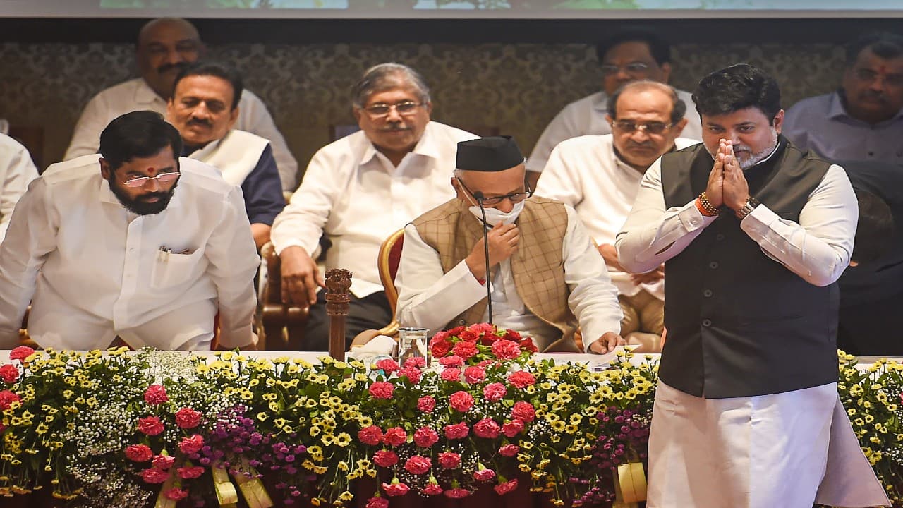 महाराष्ट्र के नए मंत्रिमंडल में 18 चेहरे शामिल, 17 विधायक पहले भी रह चुके हैं मंत्री, जानिए कौन