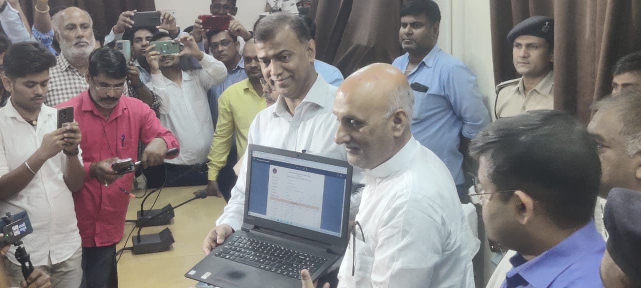 Bihar Board 10th Result: बिहार बोर्ड का पिछले पांच साल में सबसे बेहतर रिजल्ट, 81 फीसदी से अधिक हुए पास