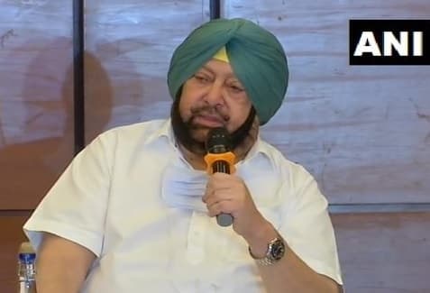 नवजोत सिंह सिद्धू को रोकने के लिए कैप्टन अमरिंदर सिंह ने चली आखिरी चाल ,धुर विरोधी बाजवा को लगाया गले