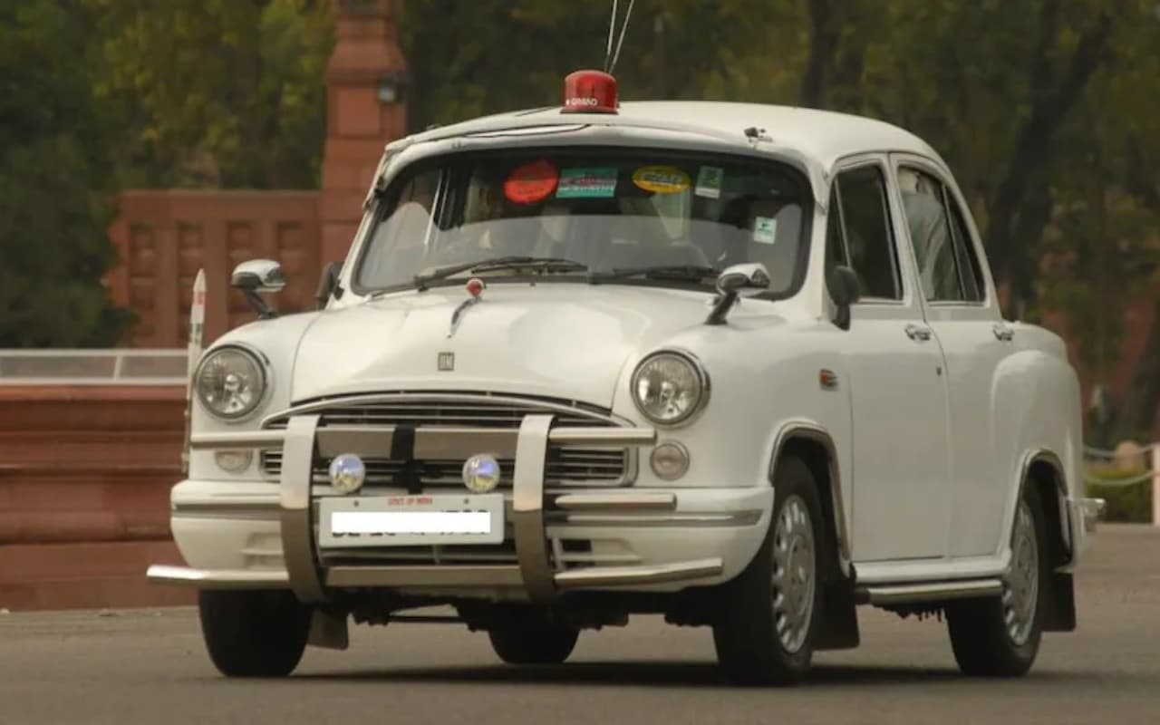 Car of The Century: सफेद रंग और लाल बत्ती वाली वो कार जिसकी कभी राष्ट्रपति और प्रधानमंत्री करते थे सवारी