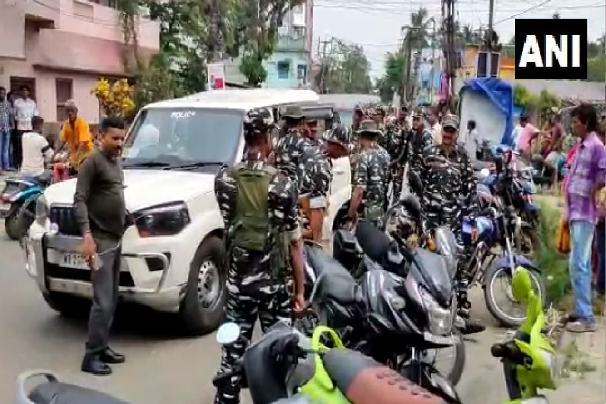 CBI Raid: बंगाल में सीबीआई का एक्शन, चिटफंड मामले में टीएमसी विधायक के ठिकानों पर छापेमारी