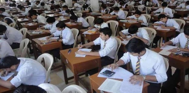 10वीं और 12 वीं की परीक्षा में मिलेगी छूट, लेकिन माननी होगी ये शर्तें