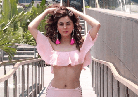 Kundali Bhagya की संस्कारी बहू 'प्रीता' ने बिकिनी तस्वीरों से इंटरनेट पर लगाई आग, देखते ही दिल हार जाएंगे आप