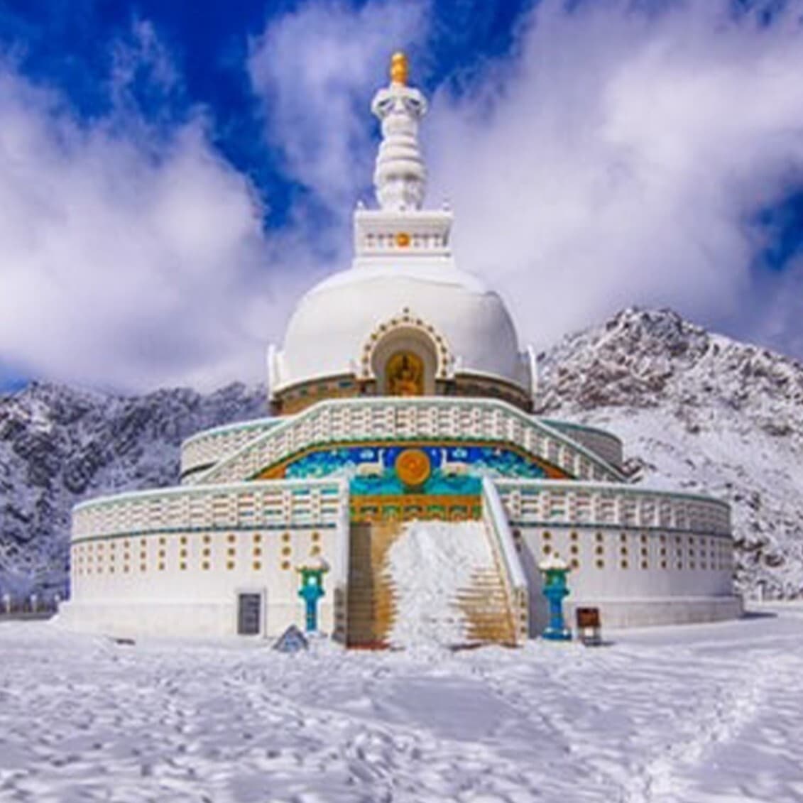 लद्दाख में घूमने लायक खूबसूरत जगह, जानिए पूरी डिटेल