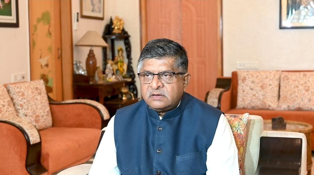 PM Modi को डुप्लीकेट OBC कहने पर BJP नाराज, रविशंकर प्रसाद ने कहा- सीएम नीतीश से करेंगे बात