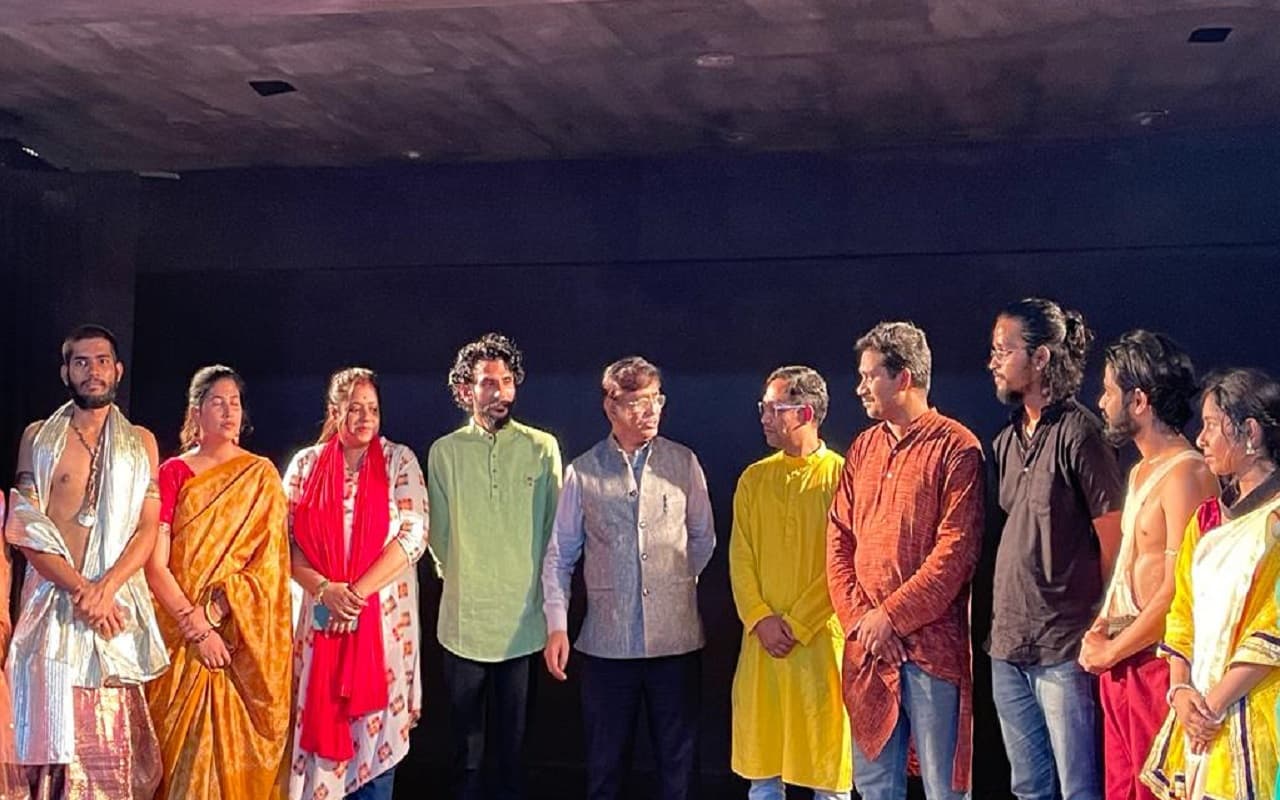 झारखंड केंद्रीय विश्वविद्यालय में भास के नाटक उरुभंगम का मंचन, कुलपति प्रो क्षिति भूषण दास ने की सराहना