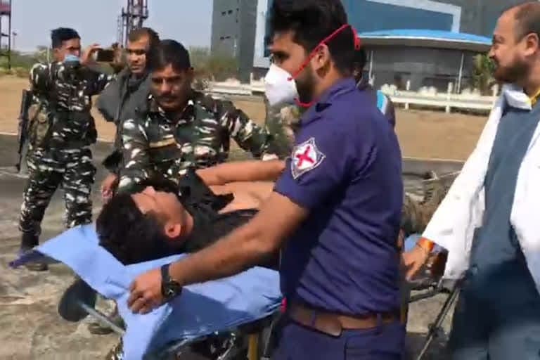 Jharkhand Naxal Breaking News : झारखंड के पश्चिमी सिंहभूम में पुलिस-नक्सली मुठभेड़, घायल कोबरा बटालियन का जवान खतरे से बाहर, सर्च अभियान जारी