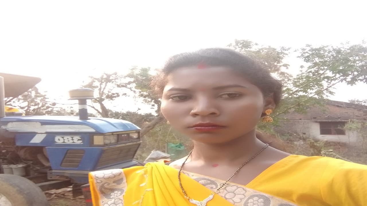 शादी समारोह से लौट रहे स्कूटी सवार ने ट्रेलर को मारी टक्कर, पति-पत्नी व पुत्र की मौत, पुत्री टीएमएच रेफर