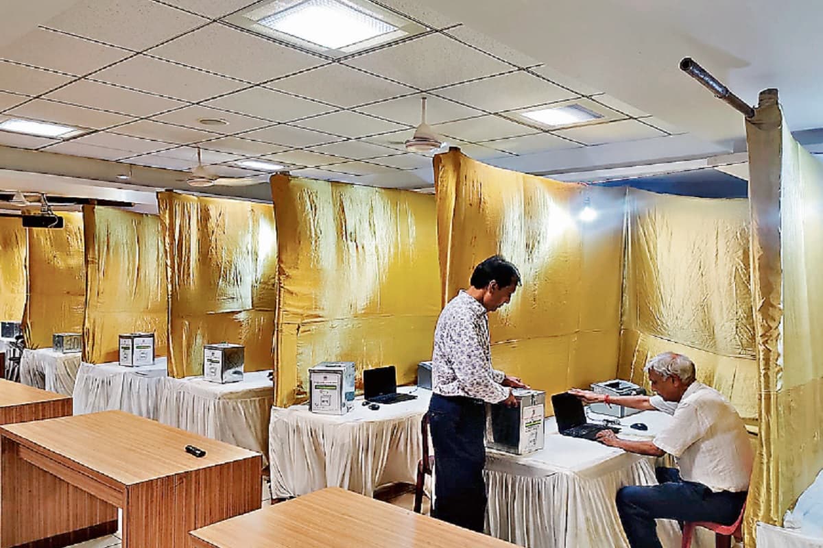 झारखंड चेंबर चुनाव: दूसरे दिन का मतदान जारी, रात 9 बजे तक जारी होंगे रिजल्ट, कल 610 लोगों ने किया वोटिंग