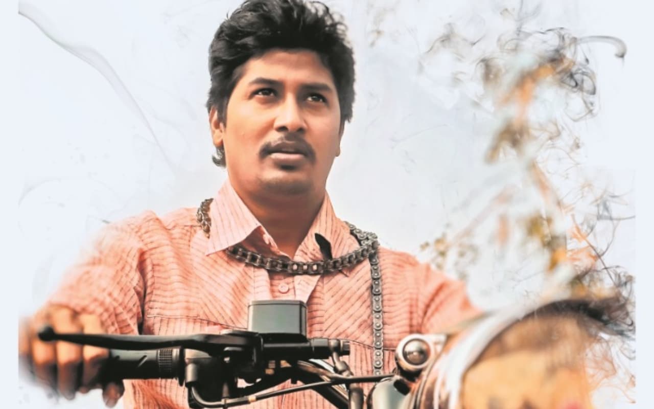 Exclusive: कब आने वाला है पंचायत सीजन 3? फिल्म ‘चंपारण मटन’ फेम चंदन रॉय ने किया खुलासा, यहां जानिए